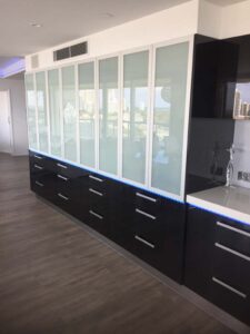 Large wall unit